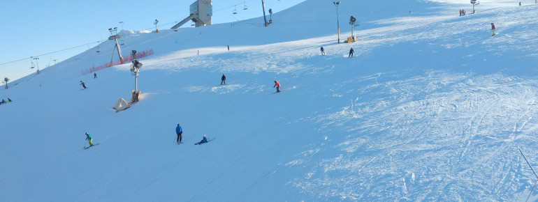 Die steilsten Pisten im Skigebiet Winsport sorgen für einige schöne Schwünge ins Tal.