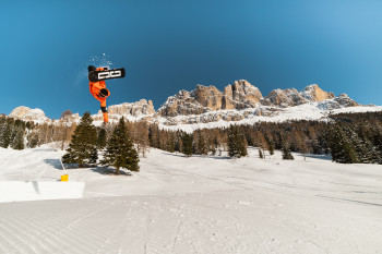 Snowpark Carezza unterm Rosengarten