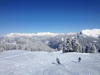 Breite Pisten und Aussicht
