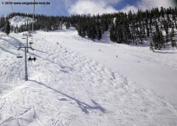 Bestens präpariert oder doch lieber Buckelpiste? Am Paradise Express Lift hat man die Qual der Wahl.