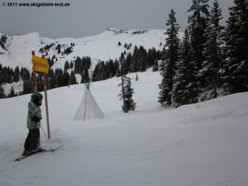 Tipi-Erlebnispark an der Piste 13!