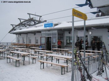 Wedelstube an der Mittelstation der Gondelbahn!