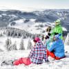 Das Skigebiet ist in zwei Bereiche aufgeteilt: leichte Pisten im Süden, anspruchsvolle im Norden.