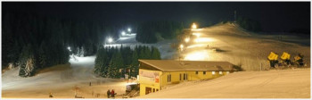 In Donovaly wird Nachtskilauf angeboten.