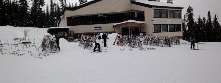 Bergrestaurant Backside Bistro & Dante´s Deck am Grizzly Lift!