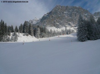Jägerhütte-Abfahrt (4) mit Blick auf das Wetterstein-Massiv!