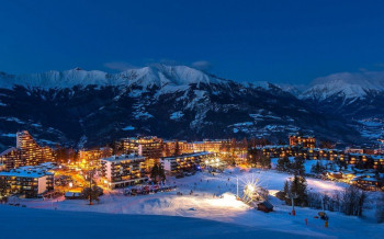 Das Skigebiet liegt zwischen Grenoble und Nizza.