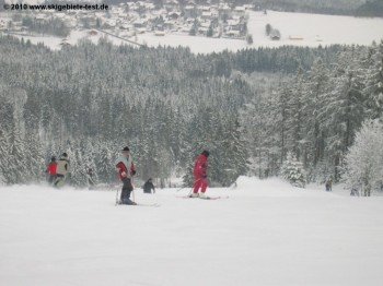 Piste mit Blick ins Tal