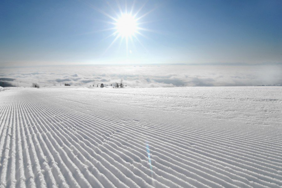 Skivergnügen bei Sonnenschein wenn im Tal noch der Nebel festsitzt - Das ist Genuss pur!