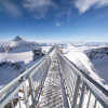 Die Hängebrücke ist mehr als 100 Meter lang.