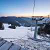 Mit dem Medvedjak-Sessellift kommst du zum höchsten Punkt des Skigebiets.