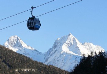 Skifahren vor beeindruckender Kulisse im Grossglockner Resort Kals Matrei