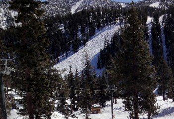 Die kurze Waterfall Buckelpiste an der Talstation des Powderbowl Express!