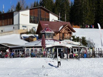 Das Höss Salettl befindet sich bei der Bergstation der Hössbahn