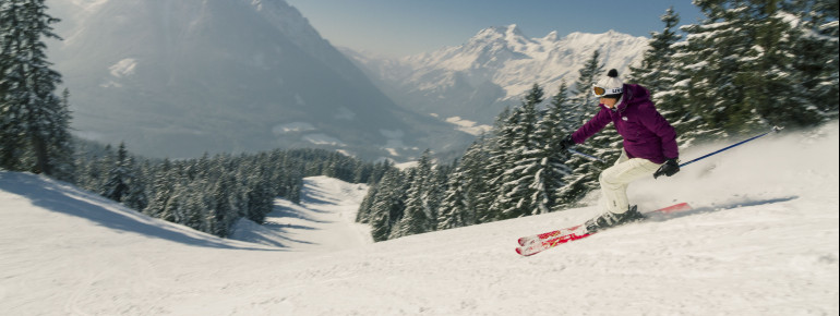 Vier Abfahrten mit traumhafter Kulisse erwarten die Skifahrer am Hochschwarzeck.