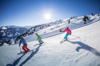 Mit dem Zillertaler Superskipass kannst du im kompletten Zillertal Skifahren.