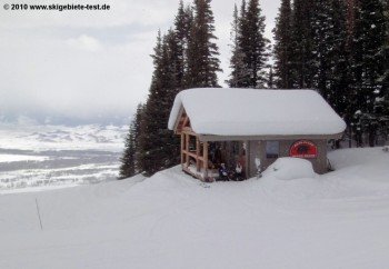 Für den schnellen Imbiss zwischendurch: Bear Flats Snack Shack unterhalb der Talstation des Sublette Sessellifts!