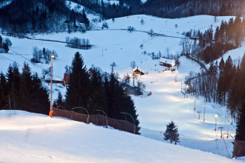 Neben dem Schlepplift Lome befindet sich der Snowpark.