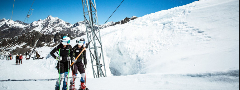 Unter anderem nutzen auch mehrere Trainingsgruppen die lange Saison bis in den Frühsommer am Kaunertaler Gletscher.