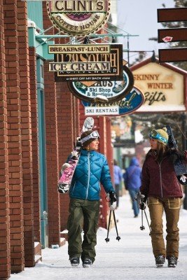 Keystone Downtown hat mit seinen Lokalen und Geschäften einiges im Angebot.