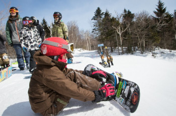 Perfektes Skigebiet für beides: Skifahrten und Snowboardsessions.