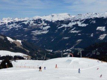 Blick auf den Beginn des Snowparks Hanglalm