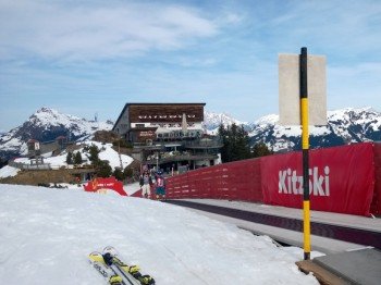Mit den Zauberteppichen gelangt der Skinachwuchs bequem zu den Übungshängen (Hier der Lift Starthaus)