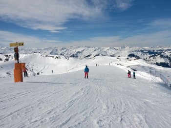 Der Beginn der blau markierten Streiteck-Abfahrt
