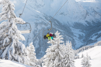 Mit der Muttelbergbahn nach oben