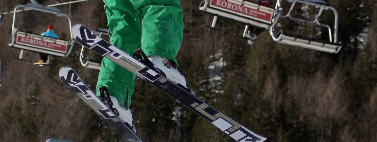 Der Snowpark mit mehreren Kickern befindet sich am Kekec Sessellift.