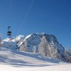 Die Dachstein Krippenbahn-Seilbahn bringt dich hinauf auf 2.100 m.