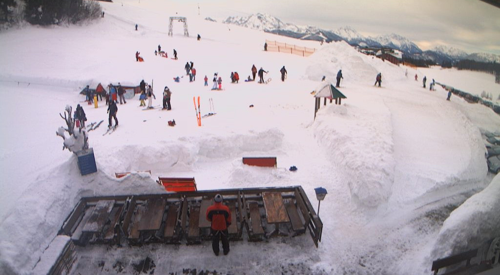 Webcamblick vom Alpengasthof auf den Schlepplift.