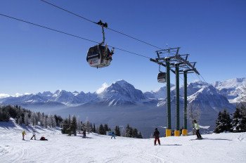 Lake Louise - grandioses Skigebiet trifft auf traumhafte Landschaft.