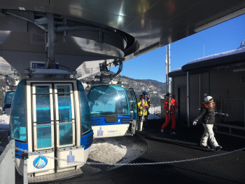 Zu den kürzesten Gondeln in Tirol gehört der Family-Jet.