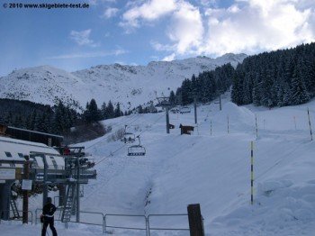 In Prapoutel wird man sehr komfortabel auf die Berge befördert. Hier gibt es auch die meisten Parkplätze.