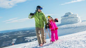 Im Skigebiet findest du Pisten aller Schwierigkeitsgrade.