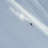 Genieße die unberührte Winterlandschaft beim Freeride.