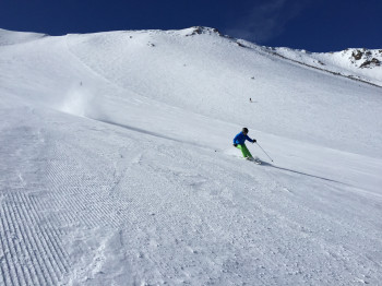 Auf der schwarzen Piste Scotty's.