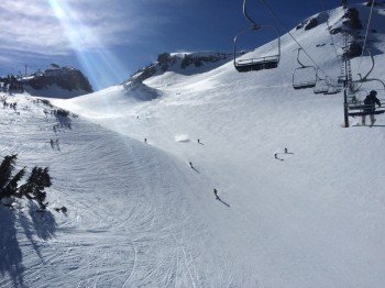 Blick auf die Pisten Gremlin's Gulch und St. Anton.