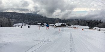 Eine Wellenbahn gibt es neben dem Förderband Alpe.