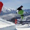 Im Funpark hat man fast das Gefühl, über Innsbruck zu springen. Auf einer Seehöhe von 1.600 Metern warten hier 25 verschiedene Elemente auf Freestyler.