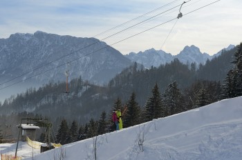 Sechs Pistenkilometer warten hier auf Skifahrer und Snowboarder.