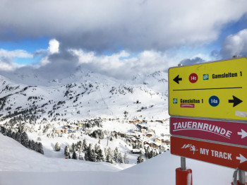Pisten und Skirunden sind in Obertauern bestens ausgeschildert