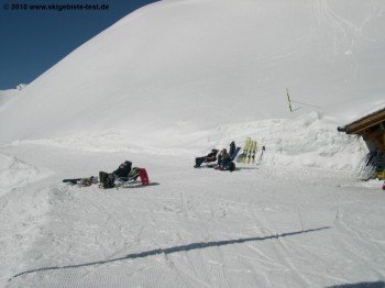 Das Skigebiet ist nach Süden ausgerichtet. Die Sonne lässt sich also besonders schön geniessen.