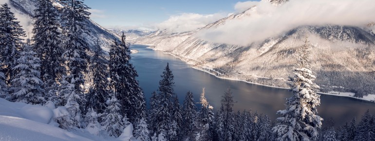 Blick vom Zwölferkopf in Pertisau auf den Achensee
