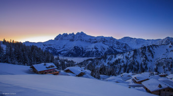 Winterwunderland in Perfektion bieten die Bergdörfer in Portes du Soleil.