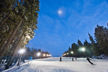 Von Donnerstag bis Sonntag ist in Rogla Nachtskilauf möglich.