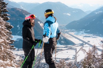 Skifahren oberhalb von Sterzing