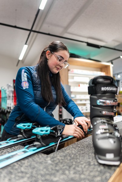 Skiverleih Outdoor Center Sterzing an der Talstation