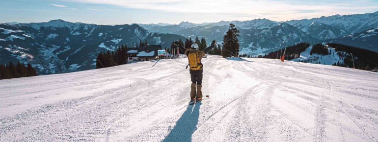 In einigen Teilen des Skigebiets ist das Skifahren mit Hunden erlaubt.
